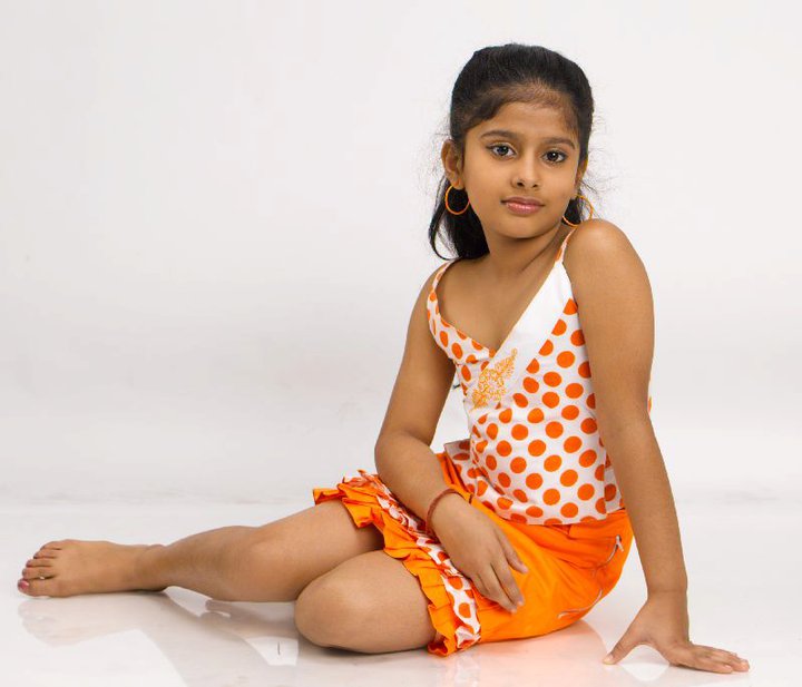 Nayanthara Chakravarthy-Baby Nayanthara-Stills-Images-Photos-Gallery-Videos-Onlookers Media