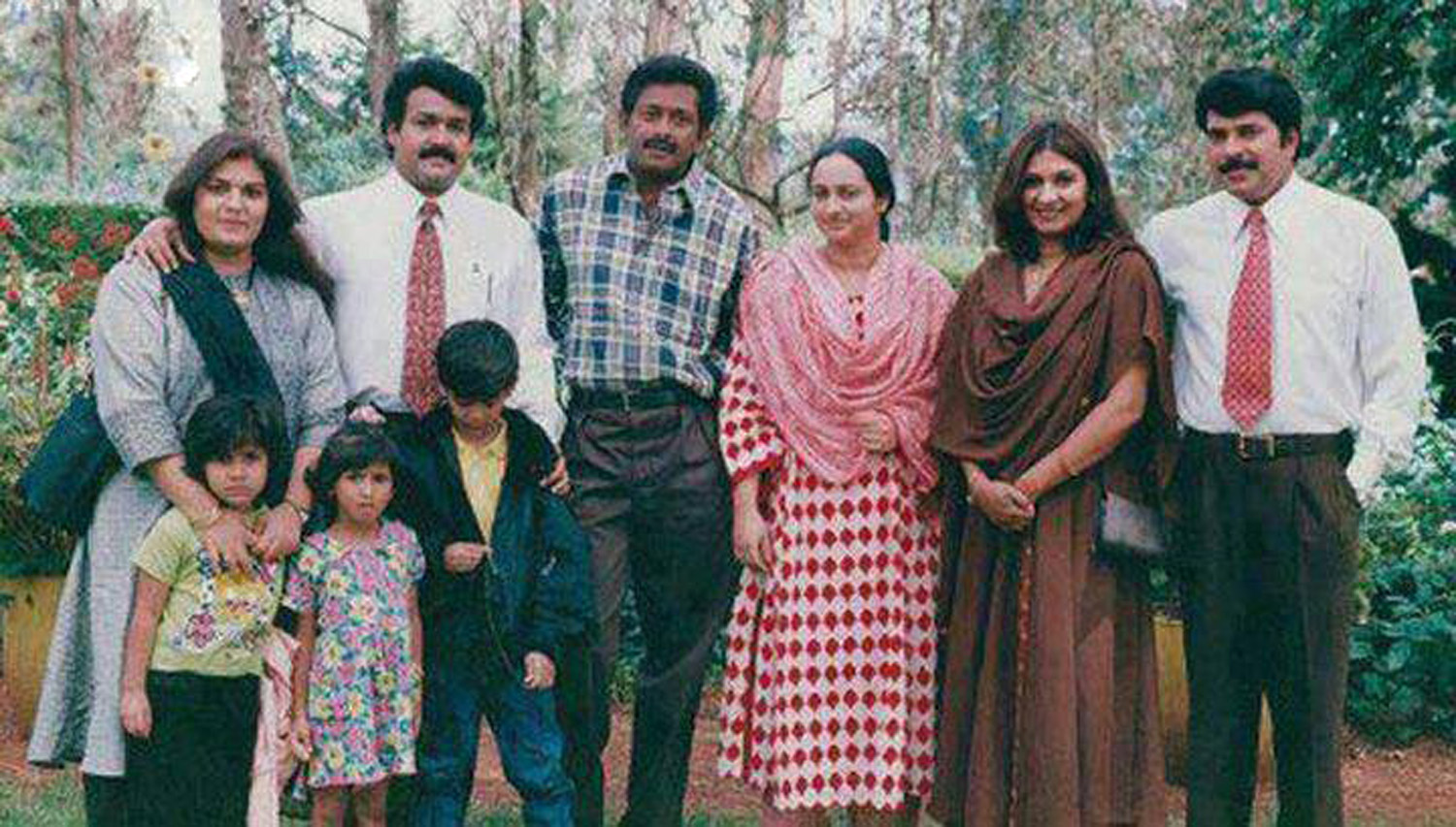 Mammootty Family Photos Wife Daughter Son Onlookersmedia