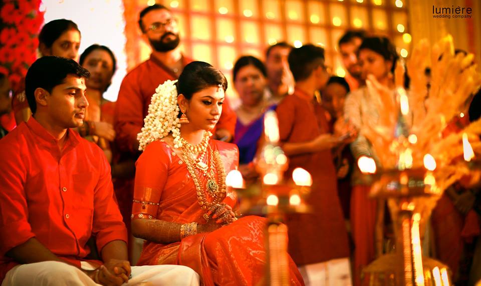 http://onlookersmedia.in/wp-content/uploads/2016/09/Pretham-Actress-Sharanya-Menon-Wedding-Stills-Photos-23.jpg