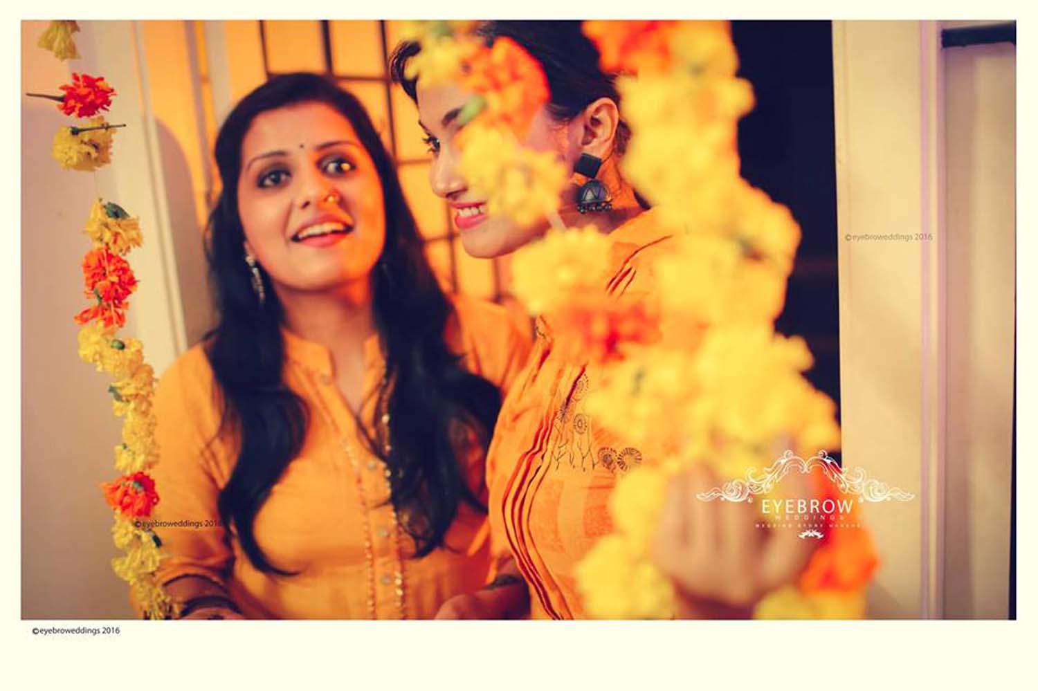 https://onlookersmedia.in/wp-content/uploads/2016/11/Actress-Sarayu-Mohan-Mehendi-Night-Stills-Photos-24.jpg