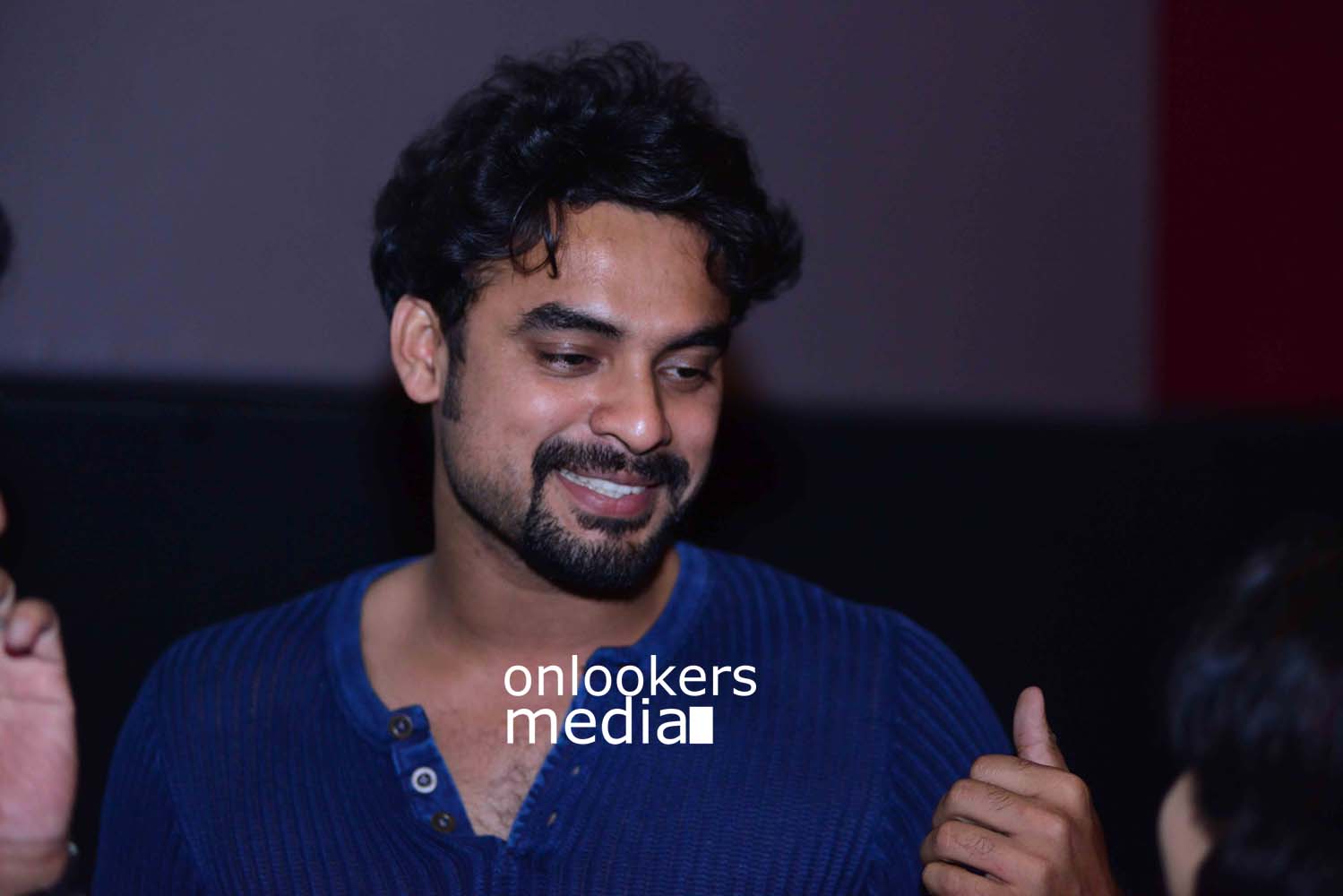 https://onlookersmedia.in/wp-content/uploads/2017/03/Angamaly-Diaries-Preview-Show-Stills-28.jpg