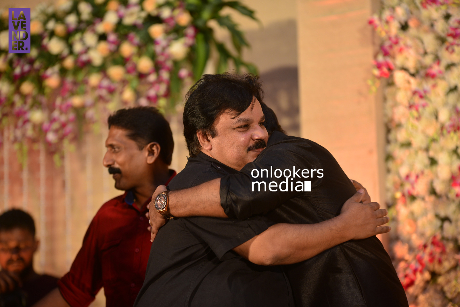 https://onlookersmedia.in/wp-content/uploads/2017/04/Dhyan-Sreenivasan-Wedding-Reception-Stills-Photo-171.jpg