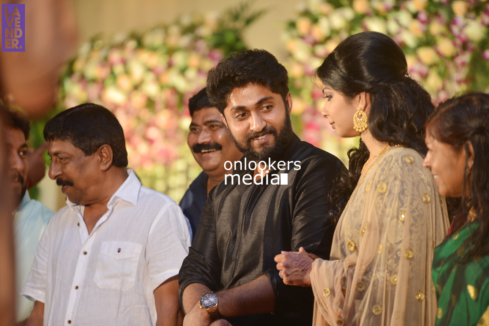 http://onlookersmedia.in/wp-content/uploads/2017/04/Dhyan-Sreenivasan-Wedding-Reception-Stills-Photo-31.jpg