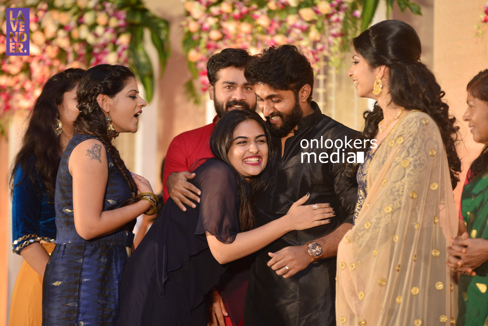 http://onlookersmedia.in/wp-content/uploads/2017/04/Dhyan-Sreenivasan-Wedding-Reception-Stills-Photo-57.jpg