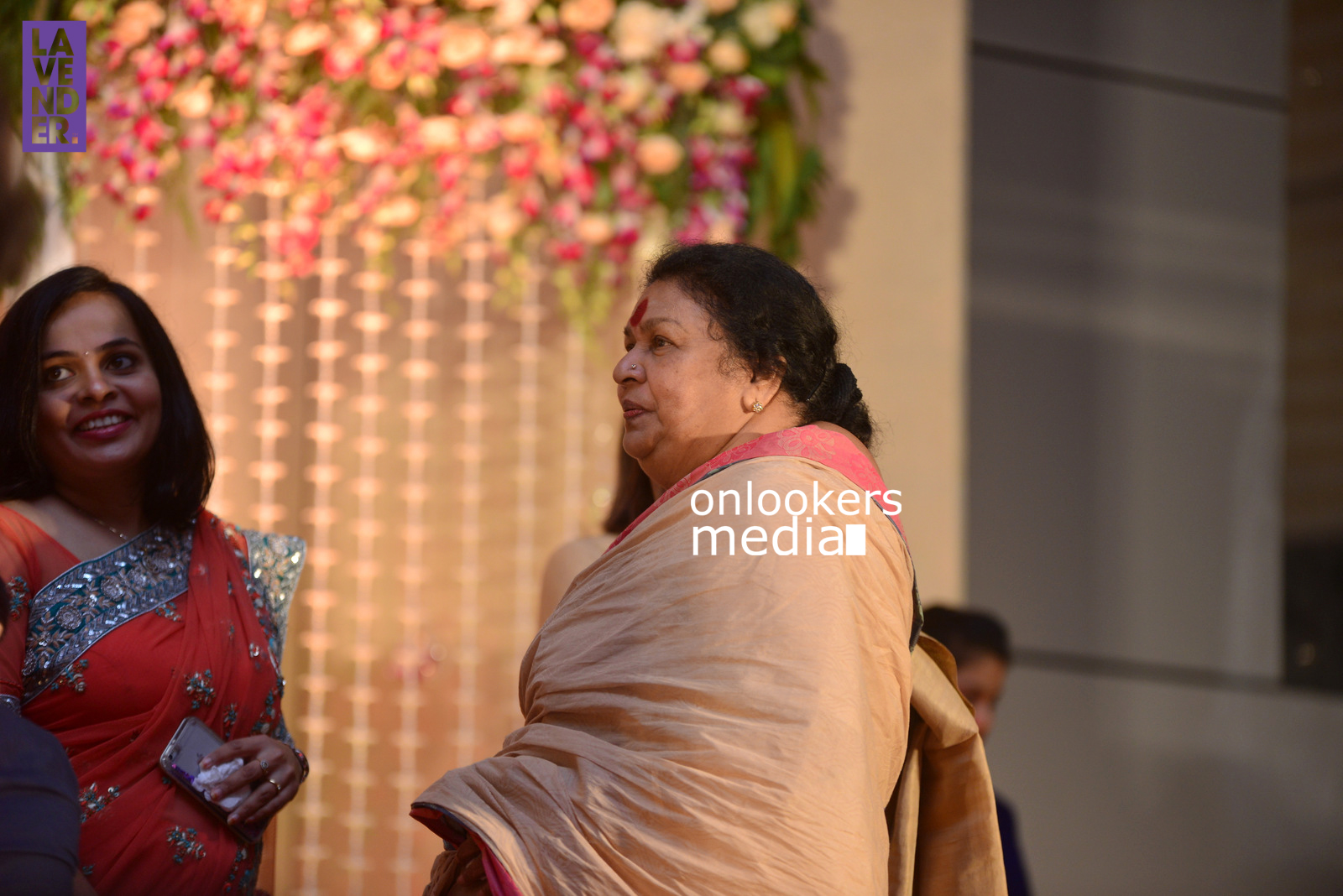 https://onlookersmedia.in/wp-content/uploads/2017/04/Dhyan-Sreenivasan-Wedding-Reception-Stills-Photo-76.jpg