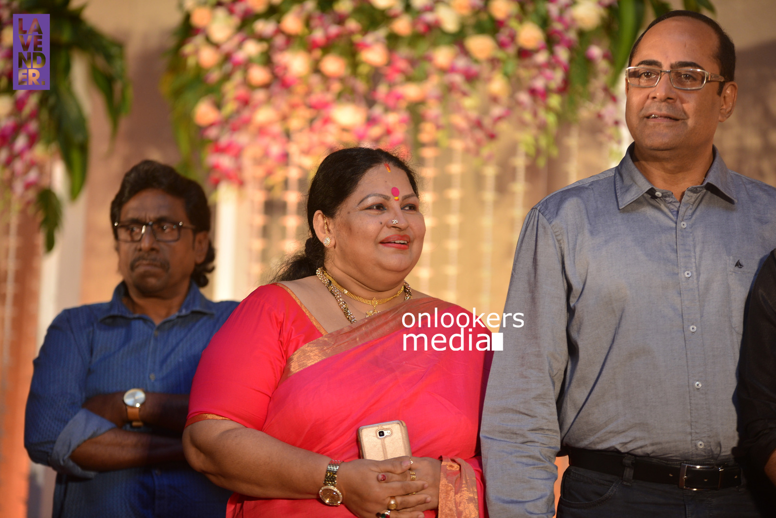 http://onlookersmedia.in/wp-content/uploads/2017/04/Dhyan-Sreenivasan-Wedding-Reception-Stills-Photo-98.jpg