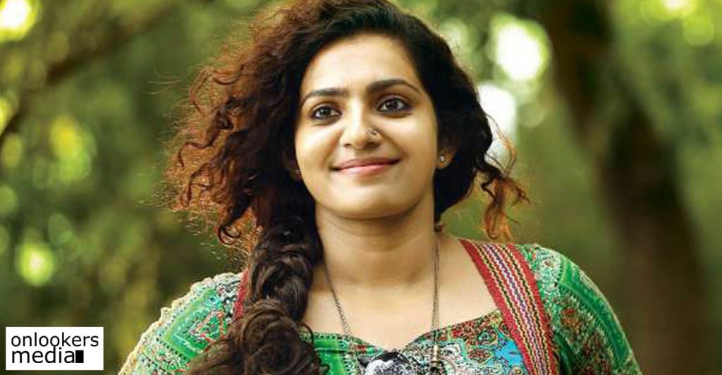 "I have faced sexual assaults from co-workers in cinema" reveals Parvathy