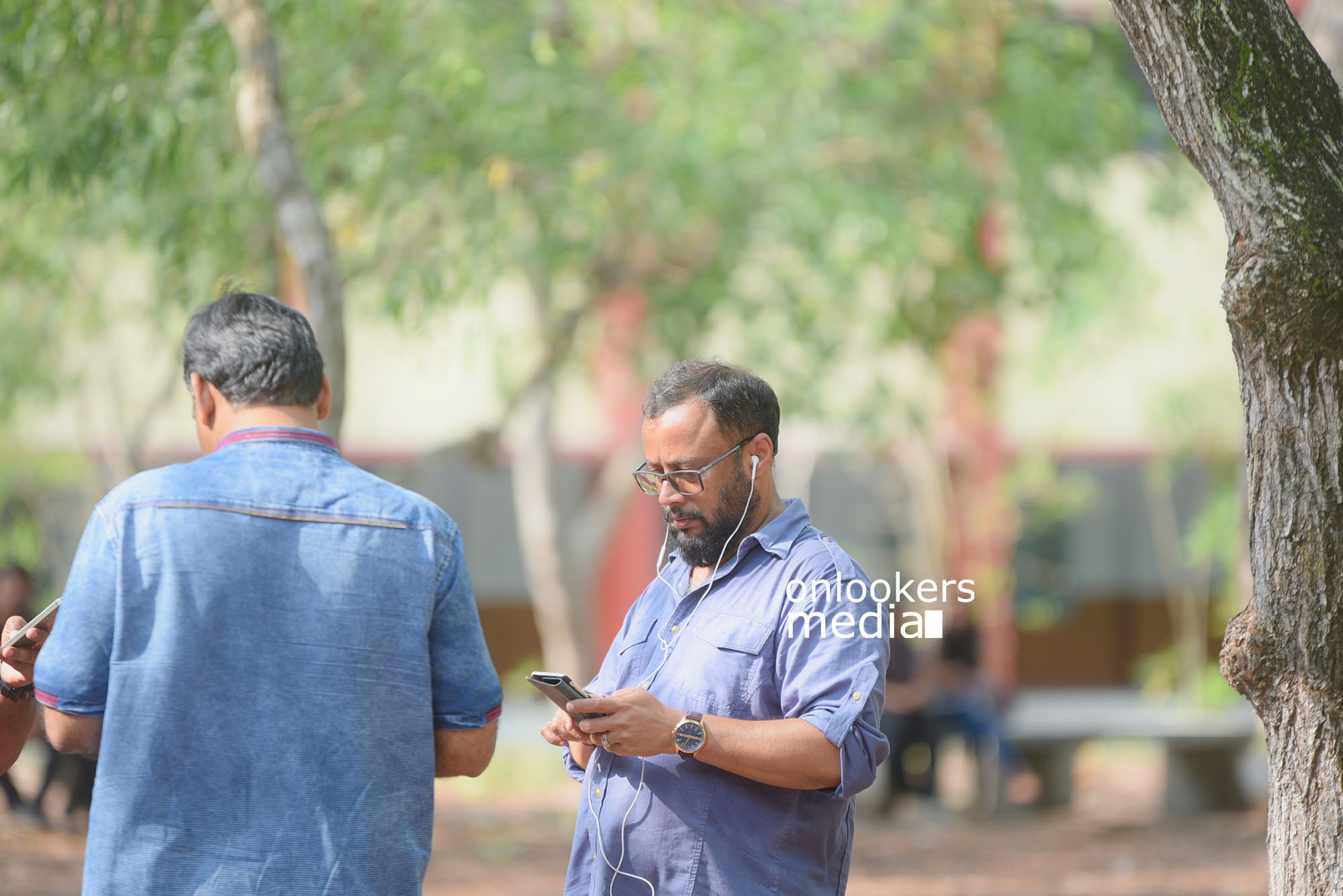 http://onlookersmedia.in/wp-content/uploads/2017/05/Lal-Jose-Mohanlal-movie-Pooja-stills-images-photos-121.jpg