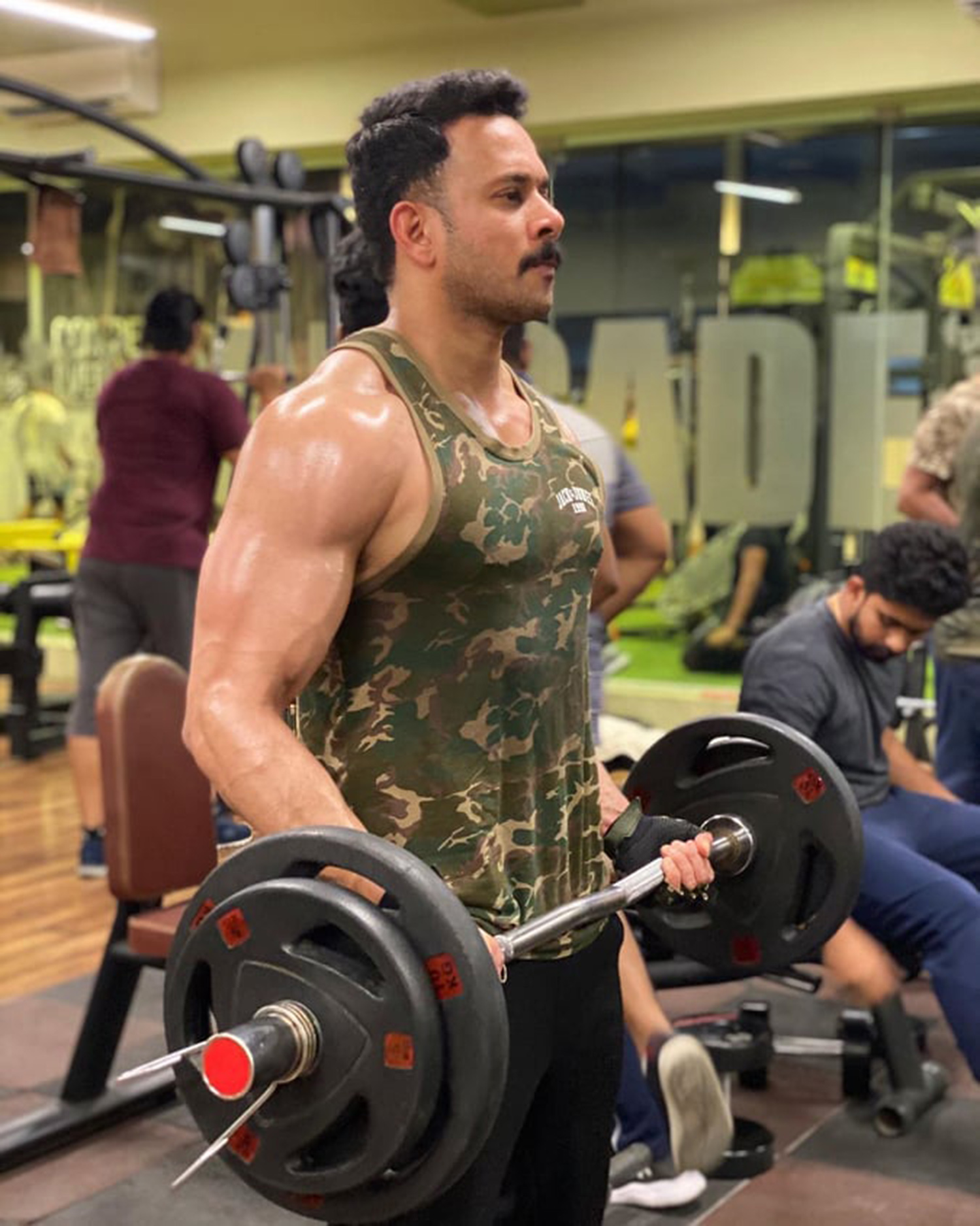 south indian actor bharath gym workout pics,tamil actor bharath gym pics,actor bharath new gym pics,actor bharath latest news,tamil film actor,tamil film news,kollywood actor