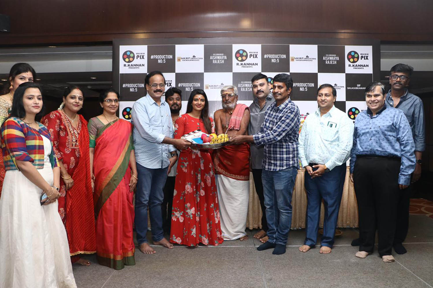 the great indian kitchen tamil remake,the great indian kitchen tamil remake pooja event,the great indian kitchen tamil version,aishwarya rajesh,aishwarya rajesh in the great indian kitchen tamil remake