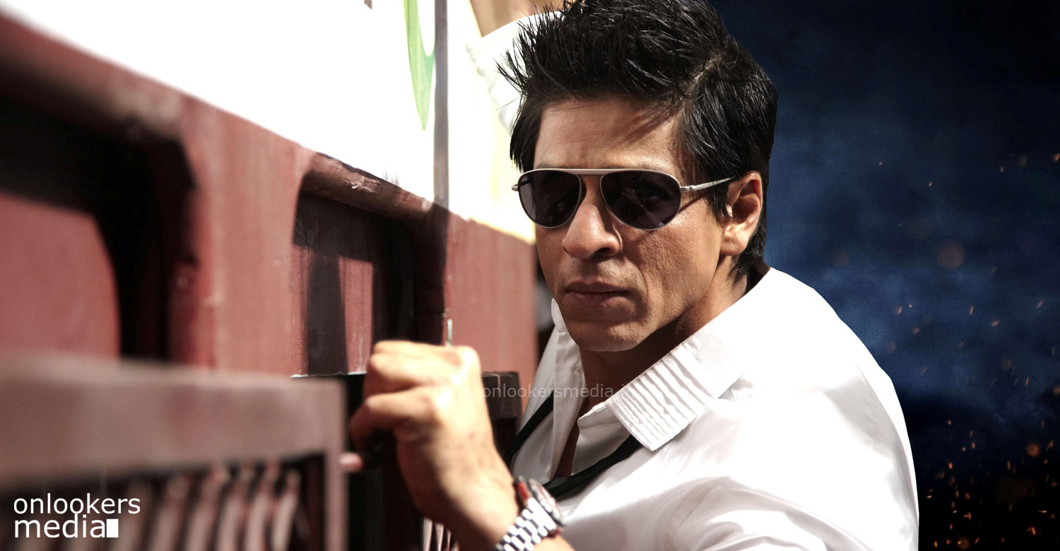 Shah Rukh Khan advises fans to behave and stop abusing