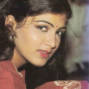 Actress Kushboo Old Photos-Unseen-Rare Pics - onlookersmedia