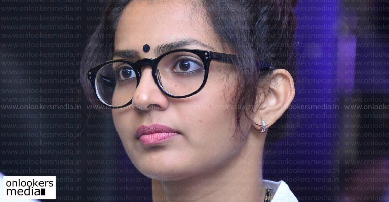 Parvathy Menon starts shooting for her Bollywood movie with Irrfan Khan