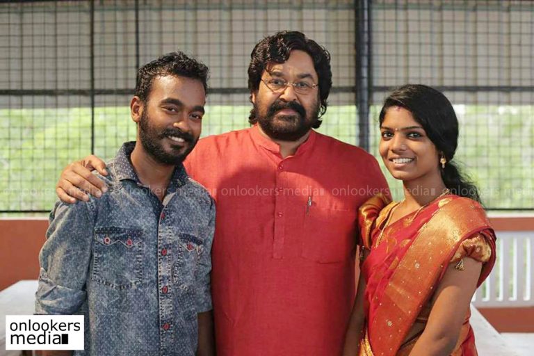 ‘Appani Ravi’ Sarath Kumar shares a photo with Mohanlal from the sets of Velipadinte Pusthakam